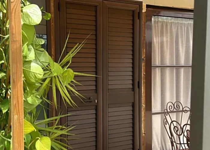 A Lu Fanizza Alojamento de Acomodação e Pequeno-almoço 4*